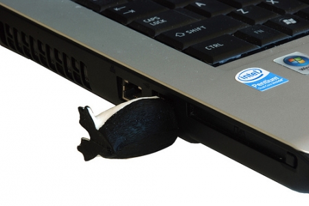Active Media Launches Penguin USB FLash Drive