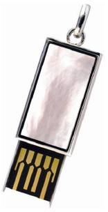 Pretec Unveils i-Disk Bella, Newest Fashionable USB Flash Drive